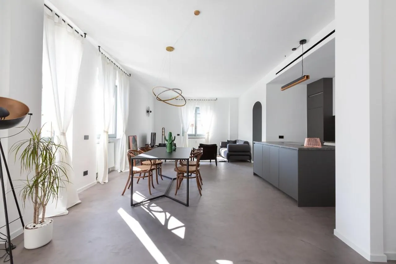 Sant'Ambrogio Bright And Stylish Flat Apartman Milánó 0*,  Olaszország